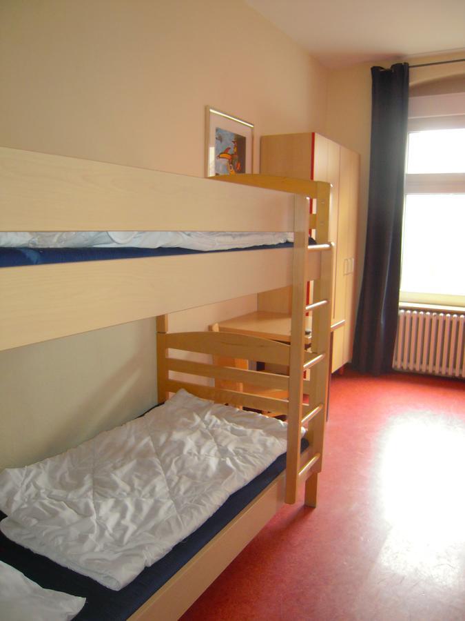 Happy Go Lucky Hotel + Hostel Schoneberg Berlin Bagian luar foto