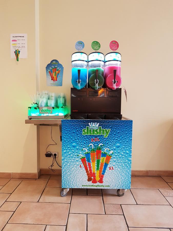 Happy Go Lucky Hotel + Hostel Schoneberg Berlin Bagian luar foto
