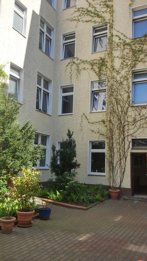 Happy Go Lucky Hotel + Hostel Schoneberg Berlin Bagian luar foto