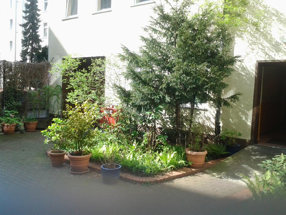 Happy Go Lucky Hotel + Hostel Schoneberg Berlin Bagian luar foto