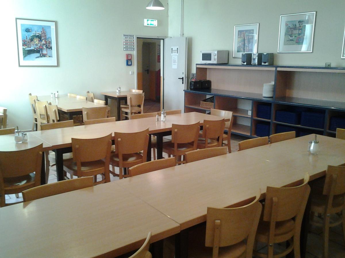 Happy Go Lucky Hotel + Hostel Schoneberg Berlin Bagian luar foto